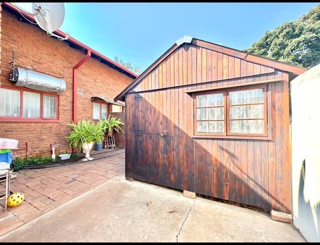 3 BEDROOM HOUSE FOR SALE IN FAUNA PARK